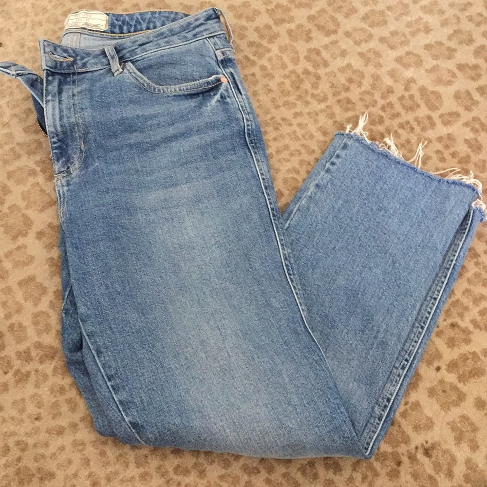 Free people straight cut blue jeans.